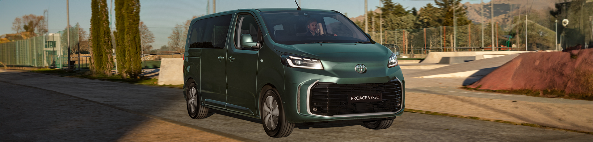 Toyota-Proace-verso-1920x460